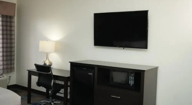 Люкс Quality Inn North Vernon