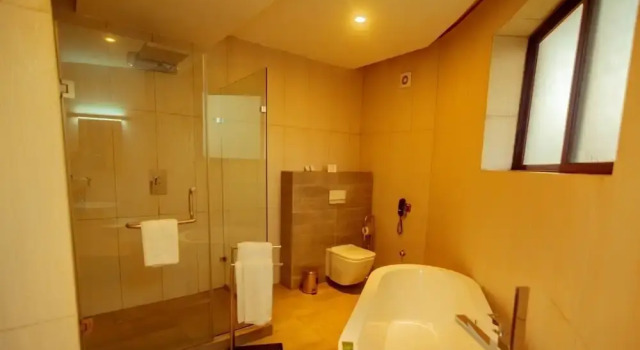 Двухместный семейный номер Standard с балконом и с видом на сад Trois Ore Residences & Green Earth Bistro
