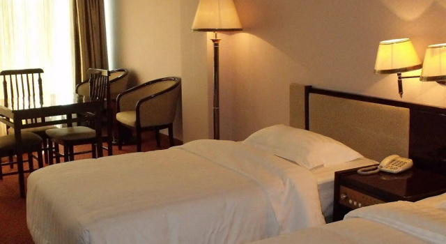 Jingu Qilong Hotel Beijing, Забронировать Отель Отели Пекина 3 звезды, рядом с Chang'an Grand Theatre, 3*