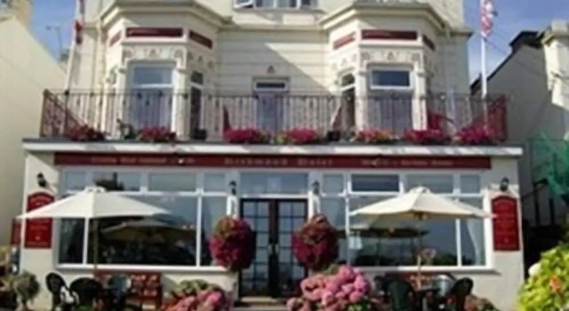 Номер Economy Richmond Hotel