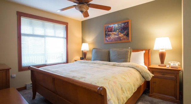 2405 - Two Bedroom Standard Eagle Springs East 2 Condo by RedAwning, Varaa Huoneisto Solitude 