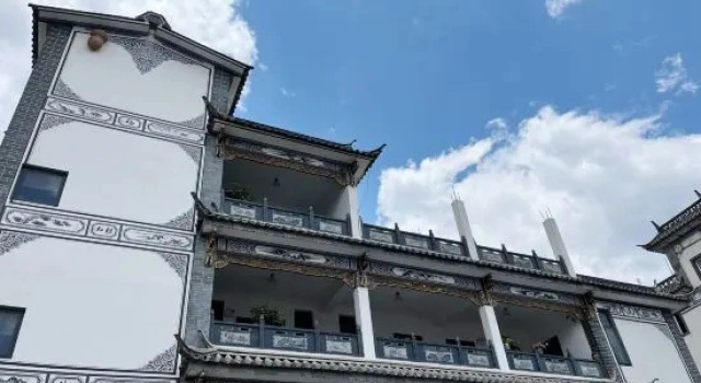 Nonglan Hostel Dali, Забронировать Хостел Отели Дали с парковкой, Парковка