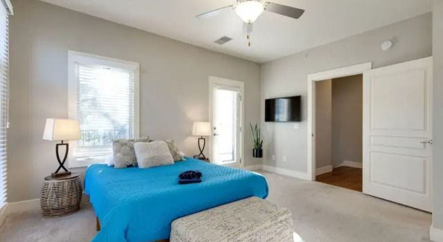 Bring Friends - Nashville Extra Large Rental Condo, Prenota Residence Nashville Tennessee