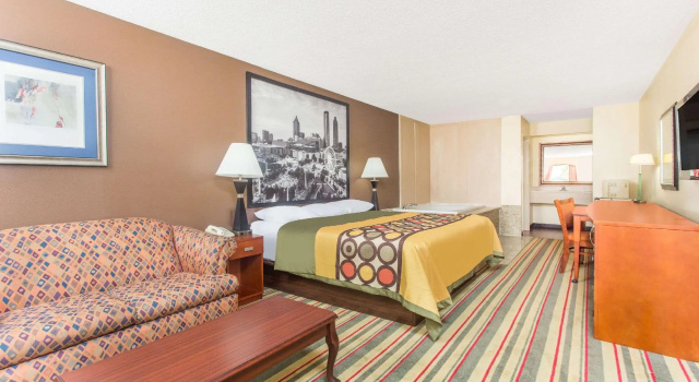 Suite Super 8 by Wyndham Dublin