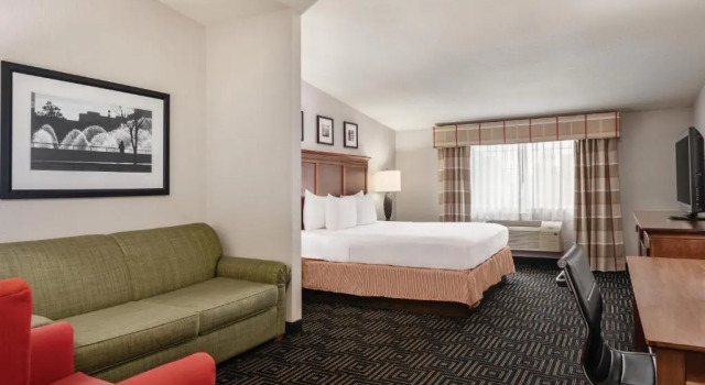 Двухместный люкс Country Inn & Suites by Radisson, Woodbury, MN
