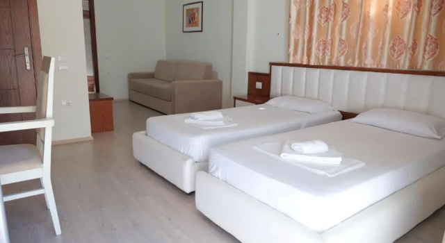 Четырёхместный номер Standard Privé City Hotel