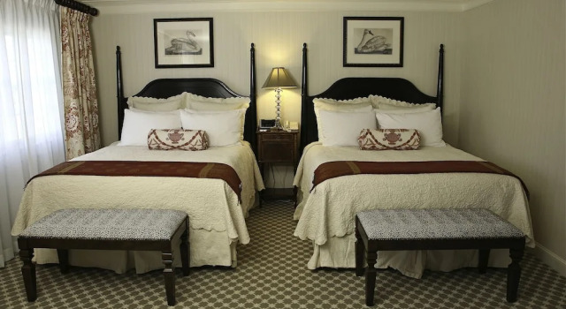 Четырёхместный номер Luxury с видом на сад Saybrook Point Resort & Marina