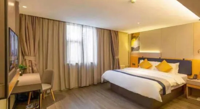 Homeinn · neo (Laiwu Kou Town Shenzhen South Road), Prenota Hotel Hotel a Jinan con piscina, Piscina