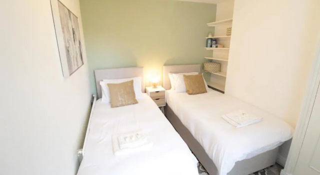 Коттедж Alma House by 360Stays - Private Garden, Close to Oxford City Centre