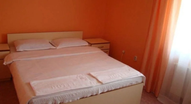 Ada Hotel