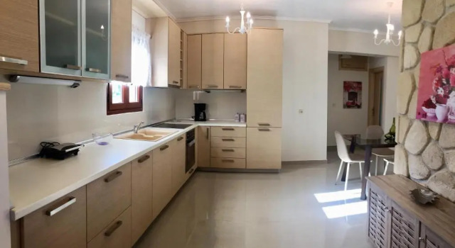 Amfithea House, Book Hotel Siviri 