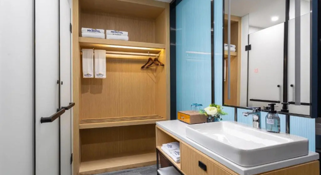 Номер Standard Microtel by Wyndham Hangzhou