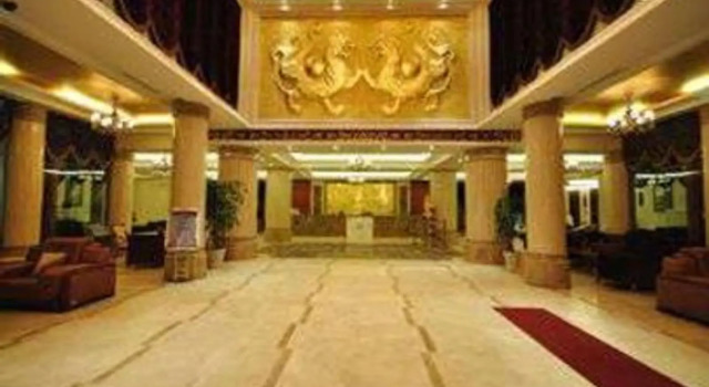 Days Hotel MingYue, Забронировать Отель Отели Чунцин с парковкой, рядом с Станция метро Daping, Парковка