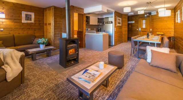 Chalet Val 2400, Забронировать Шале Виллы Овернь-Рона-Альпы, Вилла