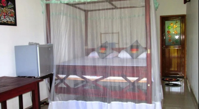 Tropicana Guesthouse, Забронировать Отель Унаватуна Округ Галле, рядом с Japanese Peace Pagoda