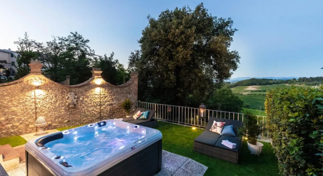 Коттедж Villa Chianti, your Secret 4 Bedrooms Retreat with View over the Vineyards in Marcialla