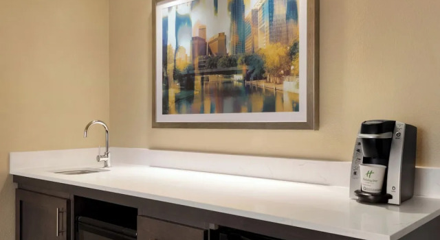 Одноместный номер Standard Holiday Inn Hotel & Suites Council Bluffs I-29 by IHG