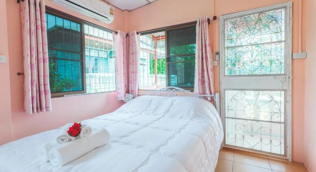 Gaiwandhanat Homestay, Забронировать Гостевой дом Гостевые дома Бангкока, рядом с Бан И Хан, Гостевой дом