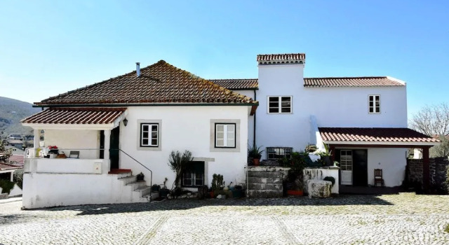 Casas do Adro, Reservar Hotel Tapéus Portugal