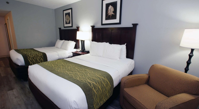 Четырёхместный номер Standard Best Western Paramus Hotel & Suites