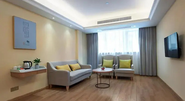 Vienna Hotel (Dongmin Road Nanning)