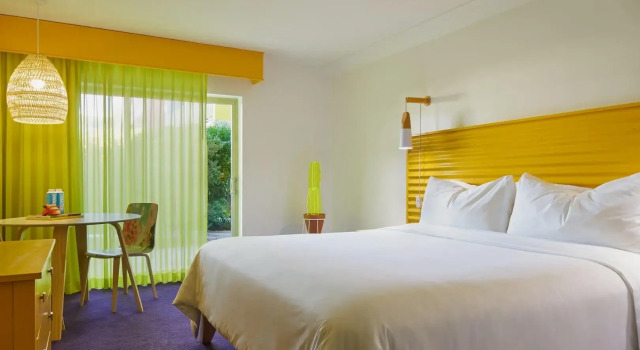 Двухместный номер Standard с видом на бассейн The Saguaro Palm Springs
