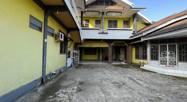 Hotel O Wisma Amrach, Prenota Hotel Watampone 