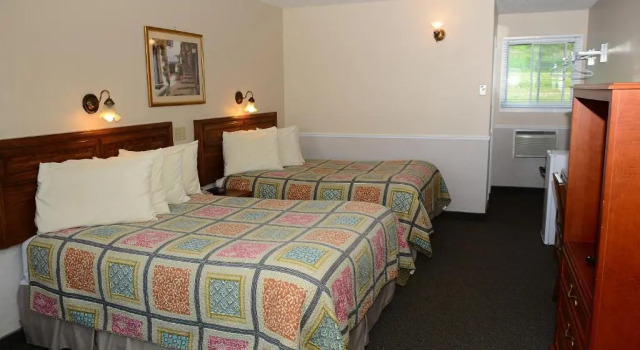 Четырёхместный номер Standard Cabot Trail Motel