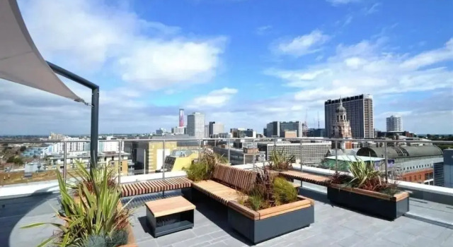 1bed Apartment on High Street, Central Croydon, Varaa Huoneisto Asunnot kohteessa Merseyside, Huoneisto