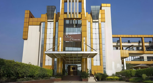 Club Florence, Забронировать Отель Гургаон 