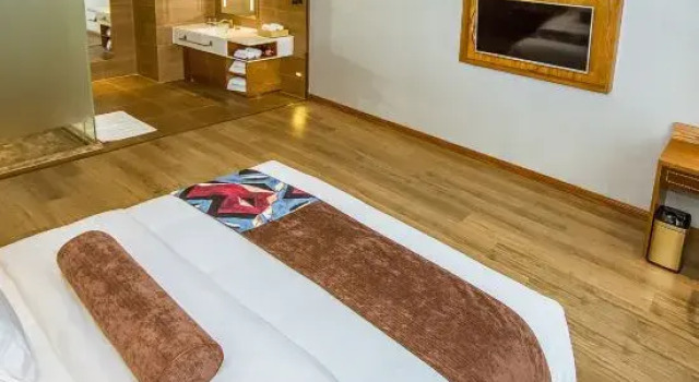 Люкс Business Zheka Hotel (Jiaozhou Commercial Building Northern International Trade Store)