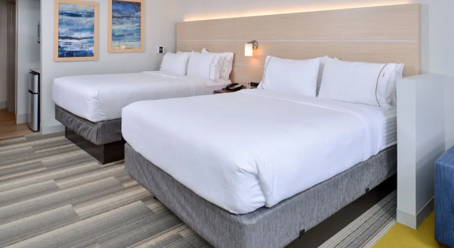 Четырёхместный люкс Holiday Inn Express & Suites - Southgate - Detroit Area by IHG
