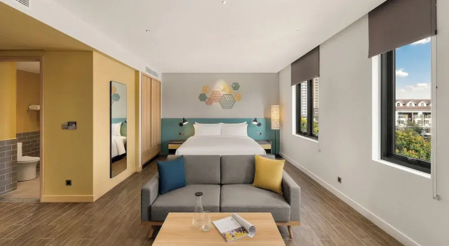 Люкс HIIVE by fusion Binh Duong New City - VSIP 2