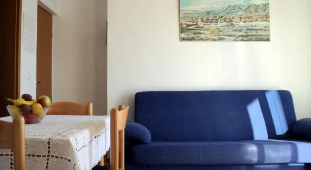 Apartments Rubinić, Prenota Appartamento Hotel a Croatian Islands con parcheggio, Parcheggio