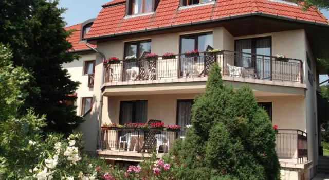 Номер Comfort HELIOS Hotel Apartments
