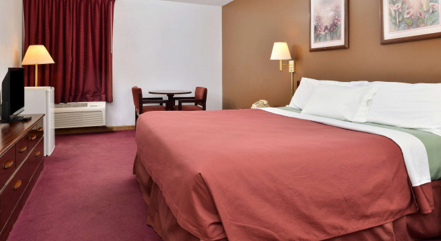 Двухместный номер Standard Americas Best Value Inn Beardstown