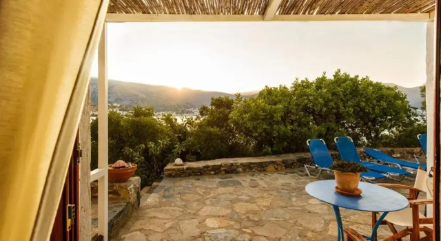 Апартаменты Цокольный этаж c 1 комнатой с частичным видом на море Elounda Island Villas