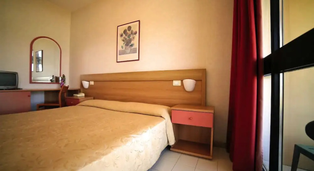 Трёхместный номер Standard Villaggio dei Pini