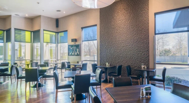 Z Loft Hotel, Book Hotel Hoteller i Ozark med pool, Swimmingpool