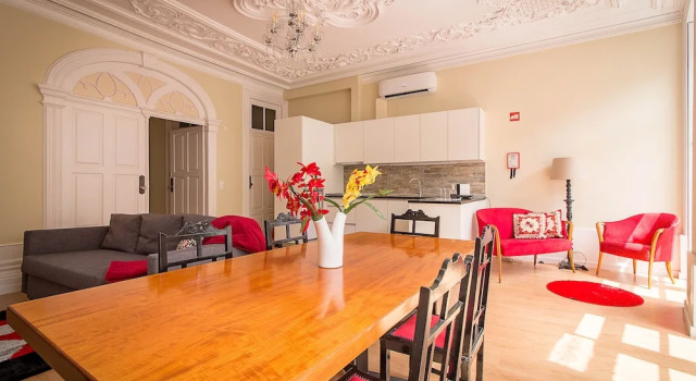 Апартаменты c 1 комнатой с балконом и с видом на город São Domingos Flowers Apartments