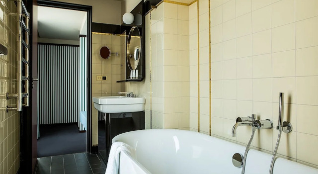 Четырёхместный номер Classic Hôtel du Rond-point des Champs-Élysées - Esprit de France