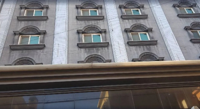 Cube Hotel