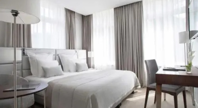 Chateau Hochberg, Book Hotel  