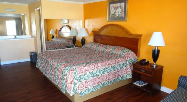 Cavalier Motel, Забронировать Мотель Глен-Аллен Виргиния
