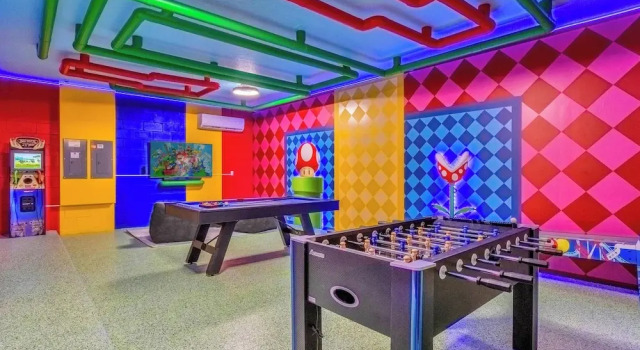 Upstay Epic 15br Mansion for Big Groups Near Parks