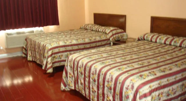 Четырёхместный номер Standard Travel Inn