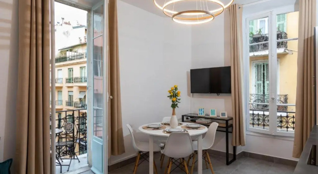 Апартаменты Lovely apartment with terrace Nice centre