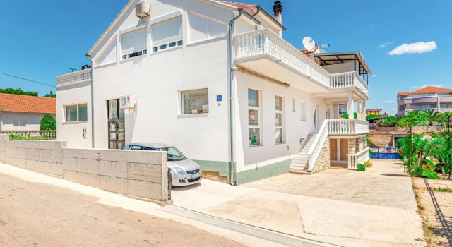 Stunning Home in Vodice With Wifi and 2 Bedrooms