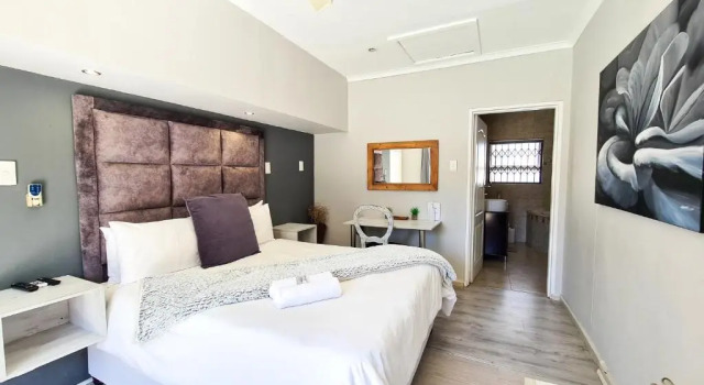 Двухместный номер Standard с видом на бассейн Lido Living