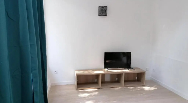Апартаменты Joli F2 avec jardin